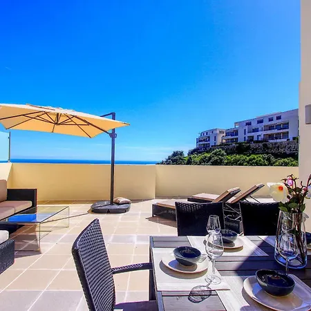Monteros Penthouse With Panoramic Sea View